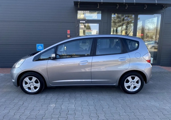 Honda Jazz cena 23900 przebieg: 156000, rok produkcji 2010 z Tarnobrzeg małe 79